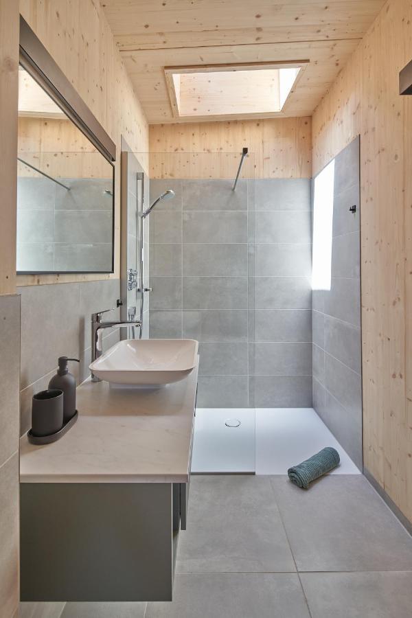 Black Forest Lodges - Gehobene Ferienwohnungen Mit Privatsaunas تولفيس المظهر الخارجي الصورة
